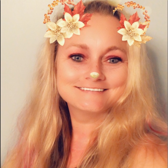 Meet your Posher, Alicia - Picture 2 of 4